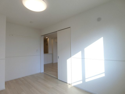 【洋室】 | ヒカルサ境港外江町ウエストⅠ