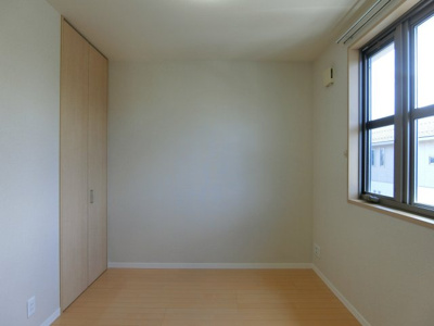 【洋室】 | カーサ・ヴィアソーレ