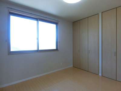 【洋室】 | カーサ・ヴィアソーレ