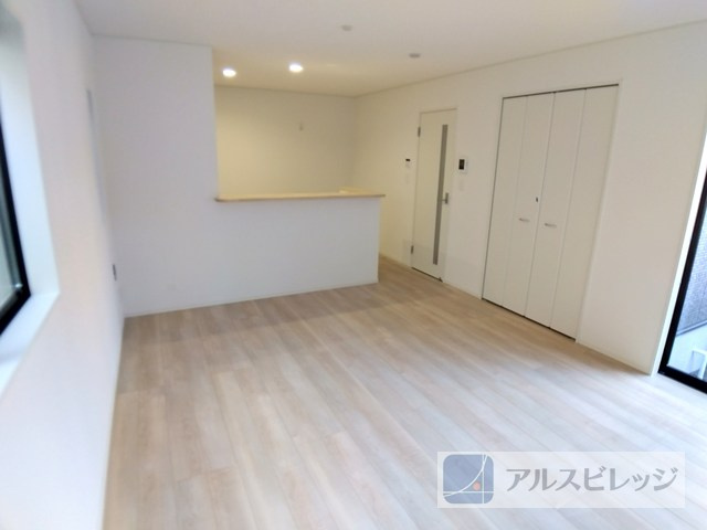 新築/新座市片山２丁目　第12全1棟の居間・リビング