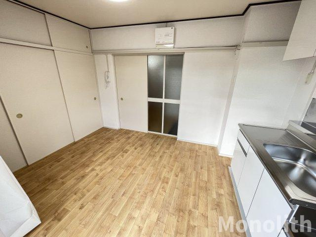 鶴山台50号棟の居間・リビング