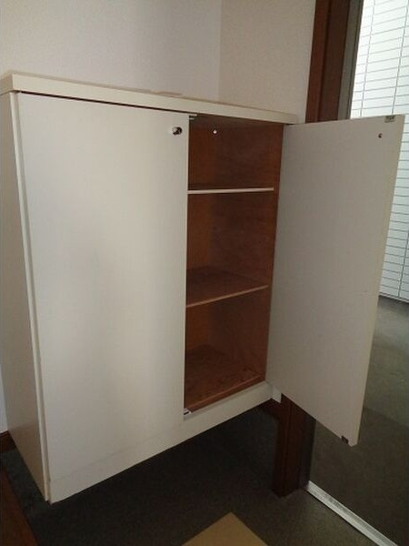 メゾンリリーフ長岡 C棟の玄関