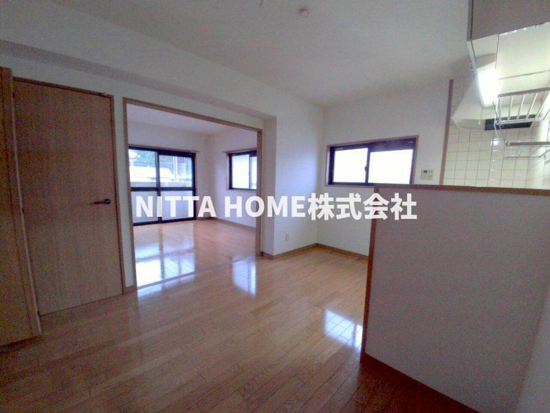 SKY新庄Ⅱの居間・リビング|ダイニングスペースです◎