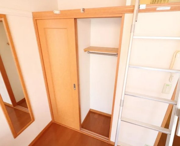 レオパレスコンフォート小松の収納