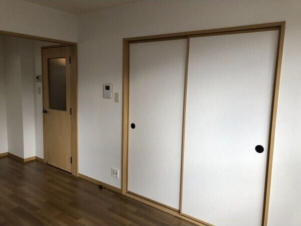 エーデルワイスの洋室