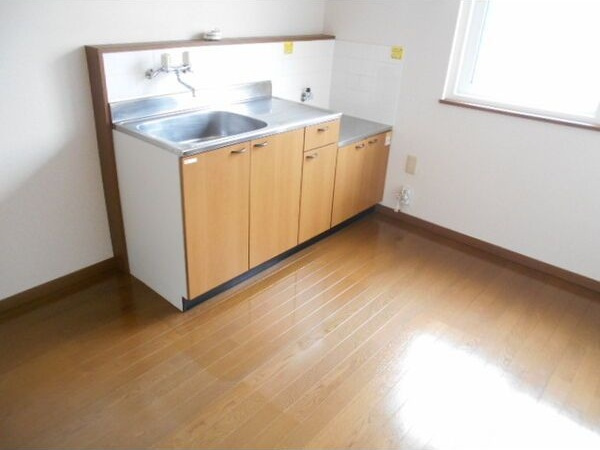 メゾンリリーフ長岡 C棟のキッチン