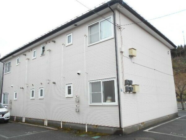 メゾンリリーフ長岡 C棟の外観