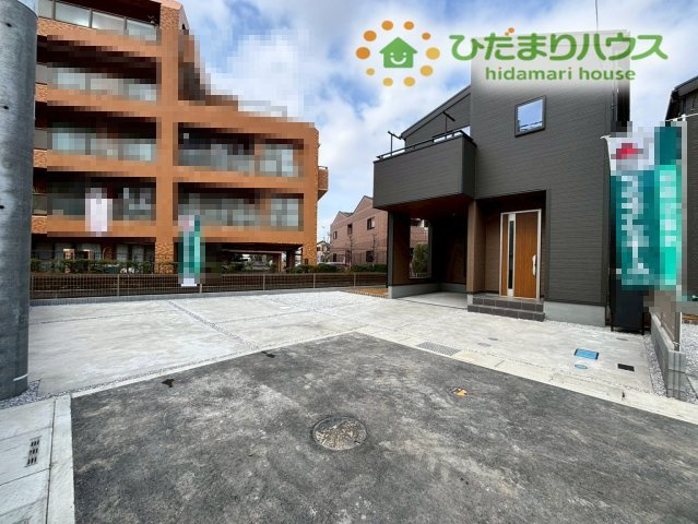 熊谷市万平町　第3　新築一戸建て　リーブルガーデン　01の駐車場|駐車3台可能！
ご家族全員でお車乗られているご家庭も安心！