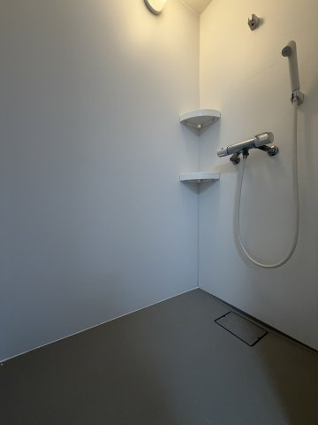 マンション平和のシャワールーム