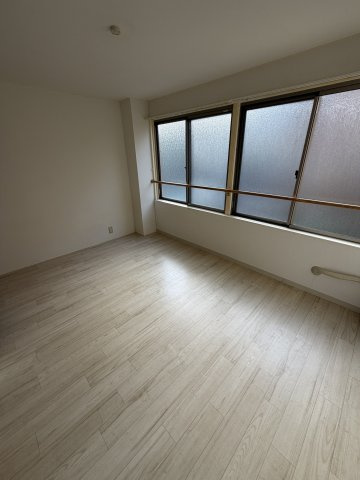 マンション平和の居間・リビング