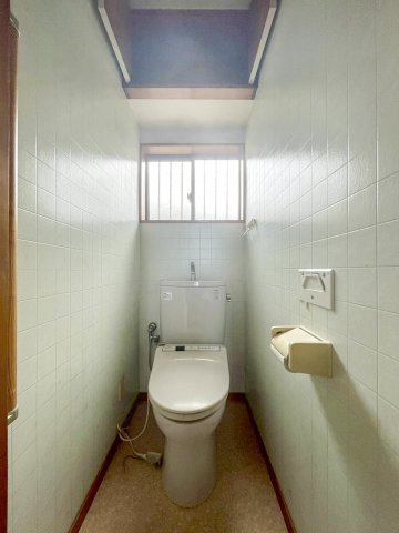 あきる野市舘谷　中古戸建のトイレ