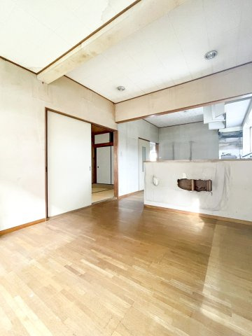 あきる野市舘谷　中古戸建の居間・リビング