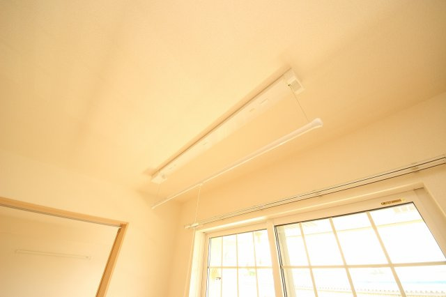 アスカＦのその他|室内物干しです