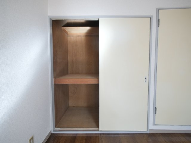 竹田レジデンスAの収納|※写真は別の部屋のものです。