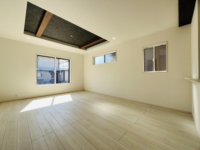 知多市南粕谷2丁目47番219『仲介手数料無料』新築戸建ての居間・リビング