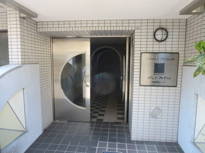 【エントランス】 | メゾン・ド・マルグリット