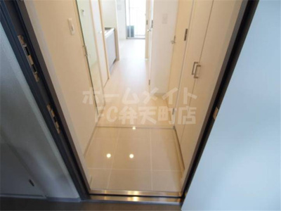 【玄関】 | ブラン弁天町駅前 | 玄関です