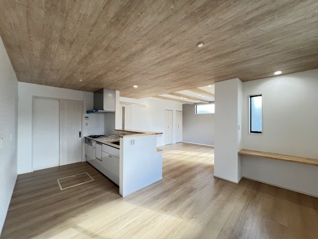 大和高田市東三倉堂町全2区画の居間・リビング|ゆったり過ごせるリビング20.3帖です