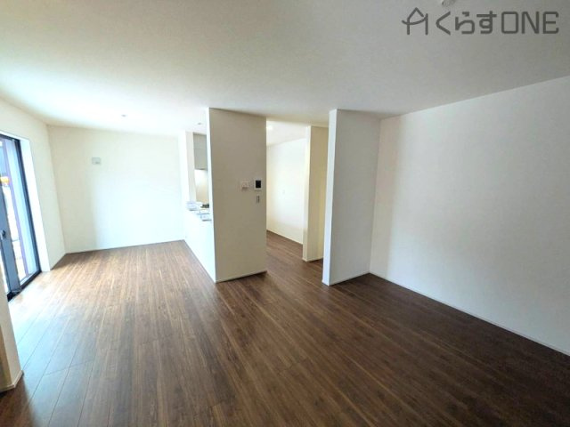 【居間・リビング】 | 姫路市広畑区西蒲田8期／全2棟
