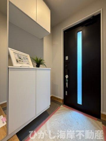 茅ヶ崎市柳島1丁目　新築未入居戸建　全12区画の玄関|玄関