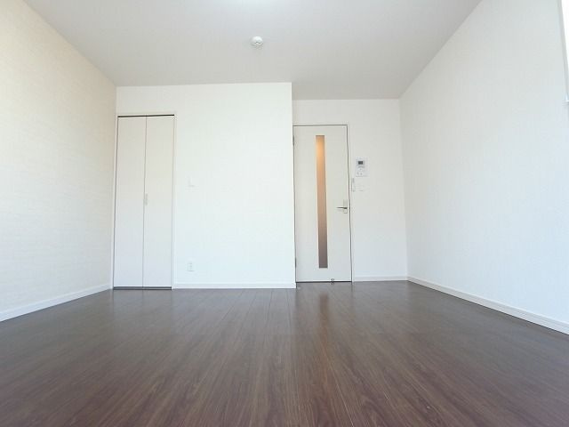 リブリ・ラークの内装