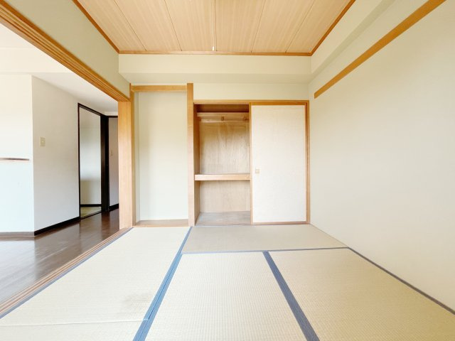 想定賃料年90万　想定利回り9.68％　SRCマンションの和室