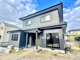 【外観】 | 内外装リフォーム済の中古住宅です。