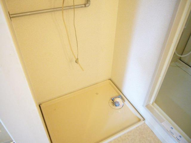 ハイツユートピアのその他|洗濯機置場