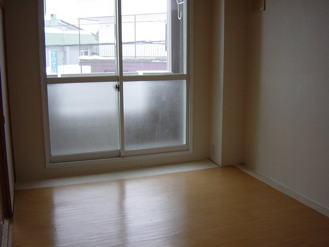 ハイツユートピアの内装|洋室