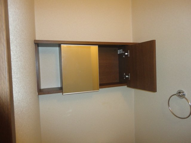 グラシアールのトイレ|トイレ吊戸棚