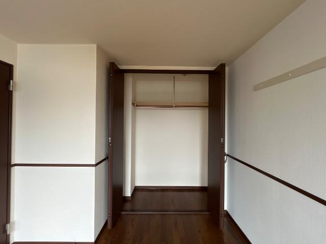 ハイム・エトワールＣの収納|クローゼット