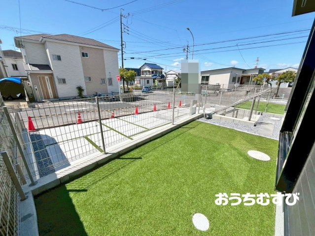 春日井市藤山台5丁目第1期(全2棟)の庭