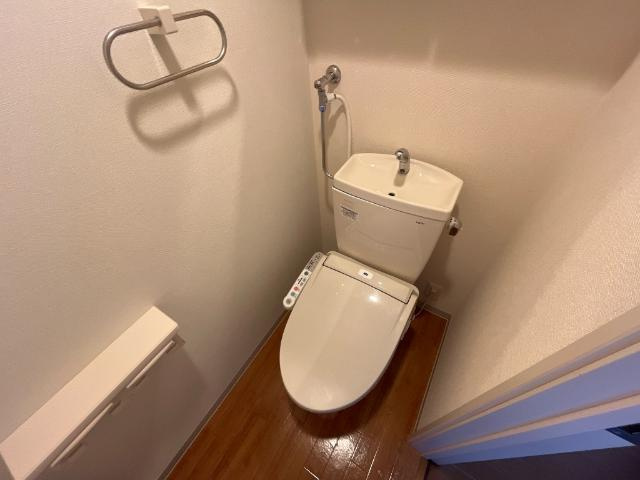 Ｇｒａｎｚ　ｃｈｅｓｔａ　Ｇ５のトイレ|シャワー付トイレ