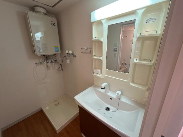 Ｇｒａｎｚ　ｃｈｅｓｔａ　Ｇ５の洗面所|洗髪洗面化粧台