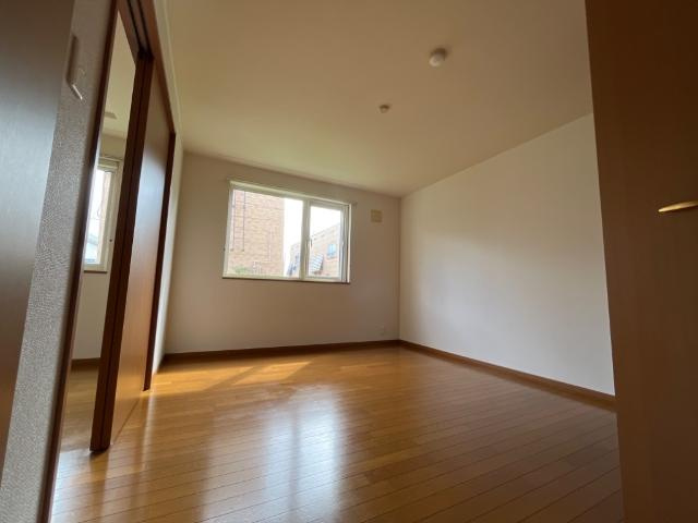 サン・ガーデンＢの内装|洋室