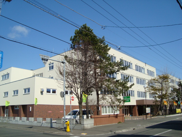 サン・ガーデンＢの周辺|小学校まで730ｍ