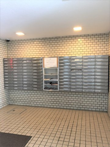 ライオンズマンション幌平橋のロビー