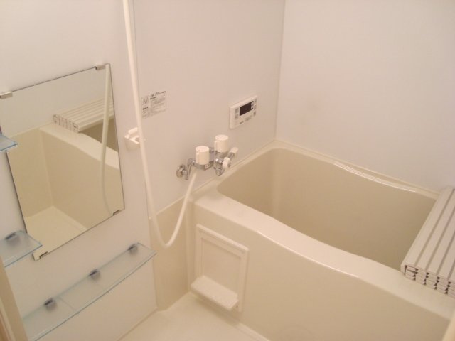 ロジェ福住の浴室|バス