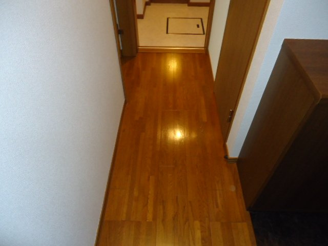 ジュノンの内装|廊下