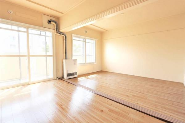 ビレッジハウス新川3号棟の居間・リビング|ビレッジハウスの同一物件・同一タイプの間取りの写真です