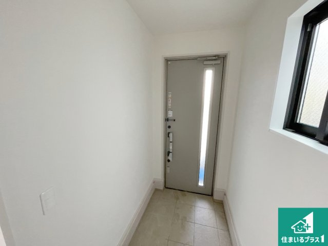 尼崎市塚口町　第2期　新築一戸建ての玄関|シューズボックスにはたくさんの靴が収納できるので玄関周りはいつもスッキリ！ご家族が増えても安心！