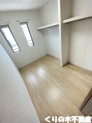 【洋室】 | グランディール本町Ａ | 落ち着いた色調の洋室です