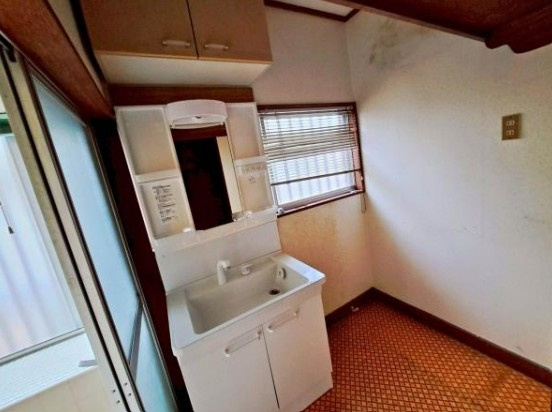 【中古】川越笠幡中古住宅の独立洗面台|独立洗面台です