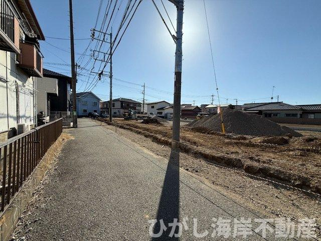 茅ヶ崎市萩園　売地　全６区画の前面道路含む現地写真|現地外観