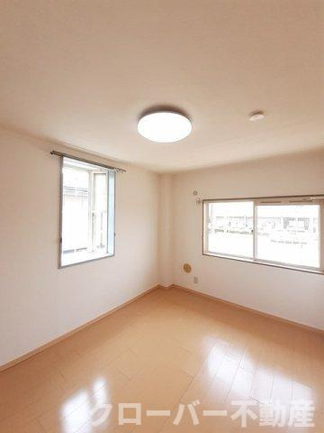 シャトレ苺Ａの居間・リビング