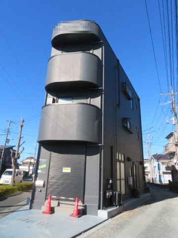 越谷市蒲生３丁目のビル