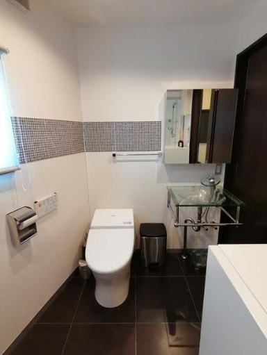 越谷市蒲生３丁目のビル