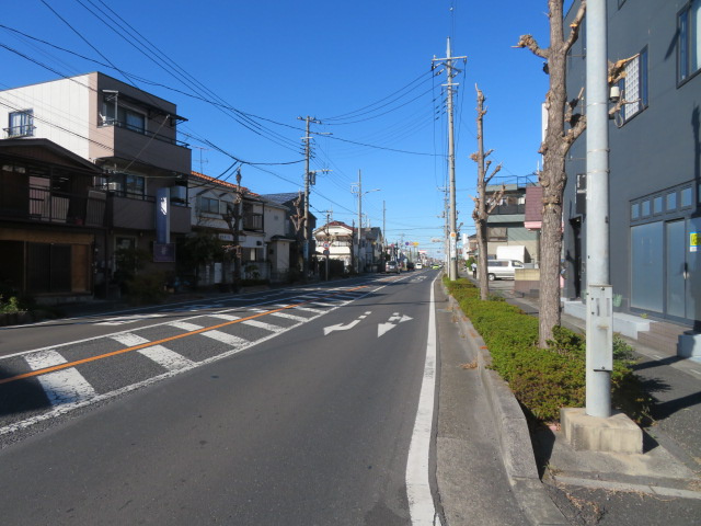 越谷市蒲生３丁目のビル