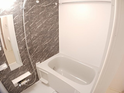 【浴室】 | ラ・ヴィータ南門真Ⅰ | きれいなお風呂です