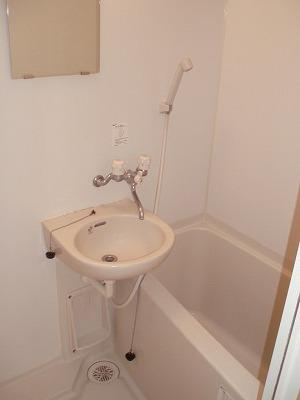 プロミネンス柳沢　の浴室